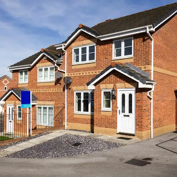 Scenarios 4 Image of UK home - Faulkners scenarios Crawley